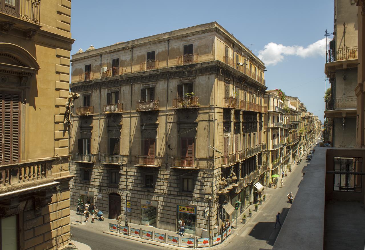 Palazzo Savona Hotel Palermo Exterior photo